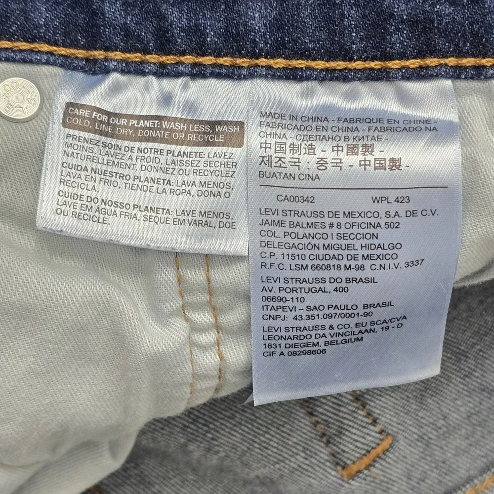 Levis 541 Athletic Taper Jeans Mens 38x32 Dark Wash Indigo Denim 18181-0074